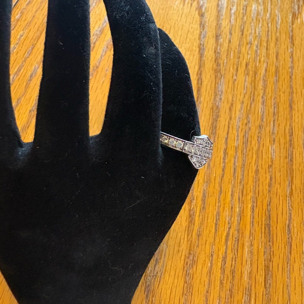 Harley-Davidson Silver Rhinestone Shield Ring - Picture 3 of 9